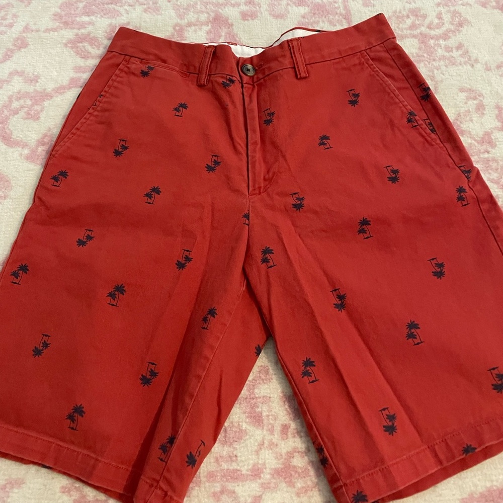 Old Navy Men Red Palm Tree Shorts